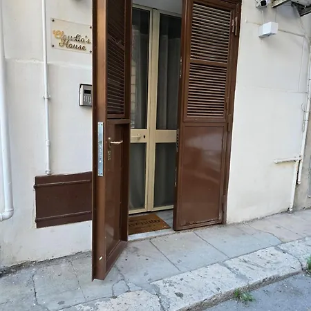 شقة Claudio House *